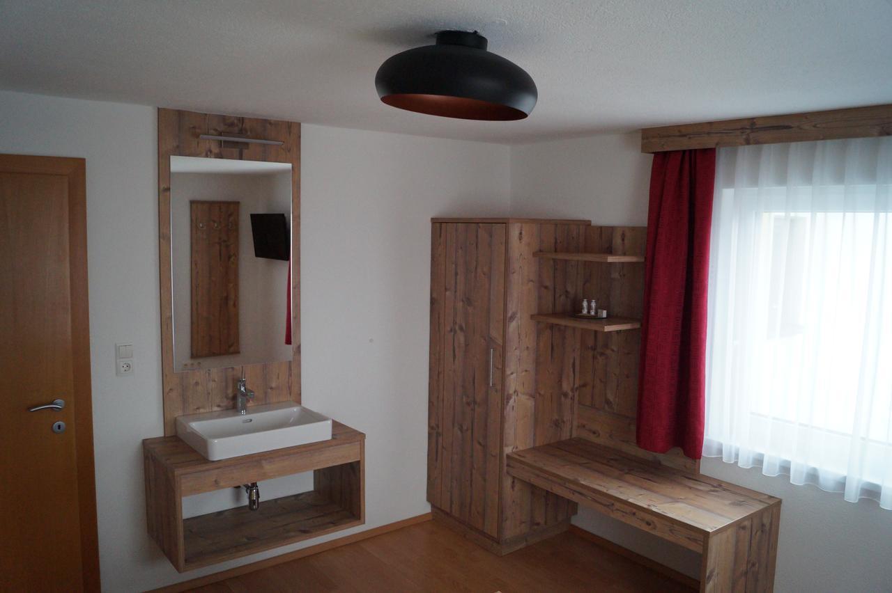 Flierelerhof Appartement Arzl im Pitztal Buitenkant foto